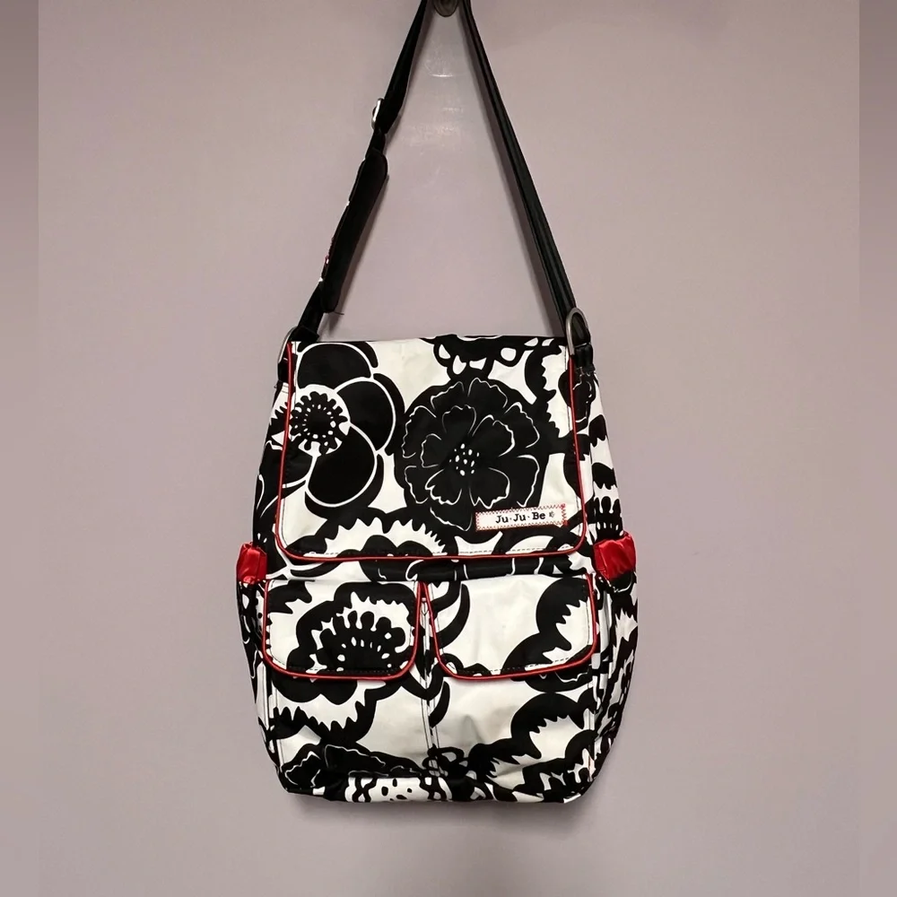 JUJUBE Be Hip WASHABLE Diaper BABY Bag FLORAL Onyx BLOSSOMS Maternity
